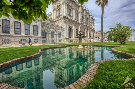 Dolmabahçe Sarayı